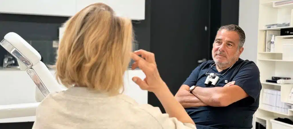 Blépharoplastie d’addition à paris : Technique, avantages et FAQ – Docteur Bernard Hayot Consultation Docteur Hayot Blepharoplastie – Docteur Bernard Hayot