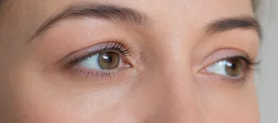 Actualités – Docteur Bernard Hayot Préparer une blépharoplastie : peau, regard, traitements et récupération à anticiper